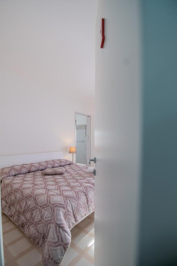 B&B A Casa Di Amici Caserta Buitenkant foto