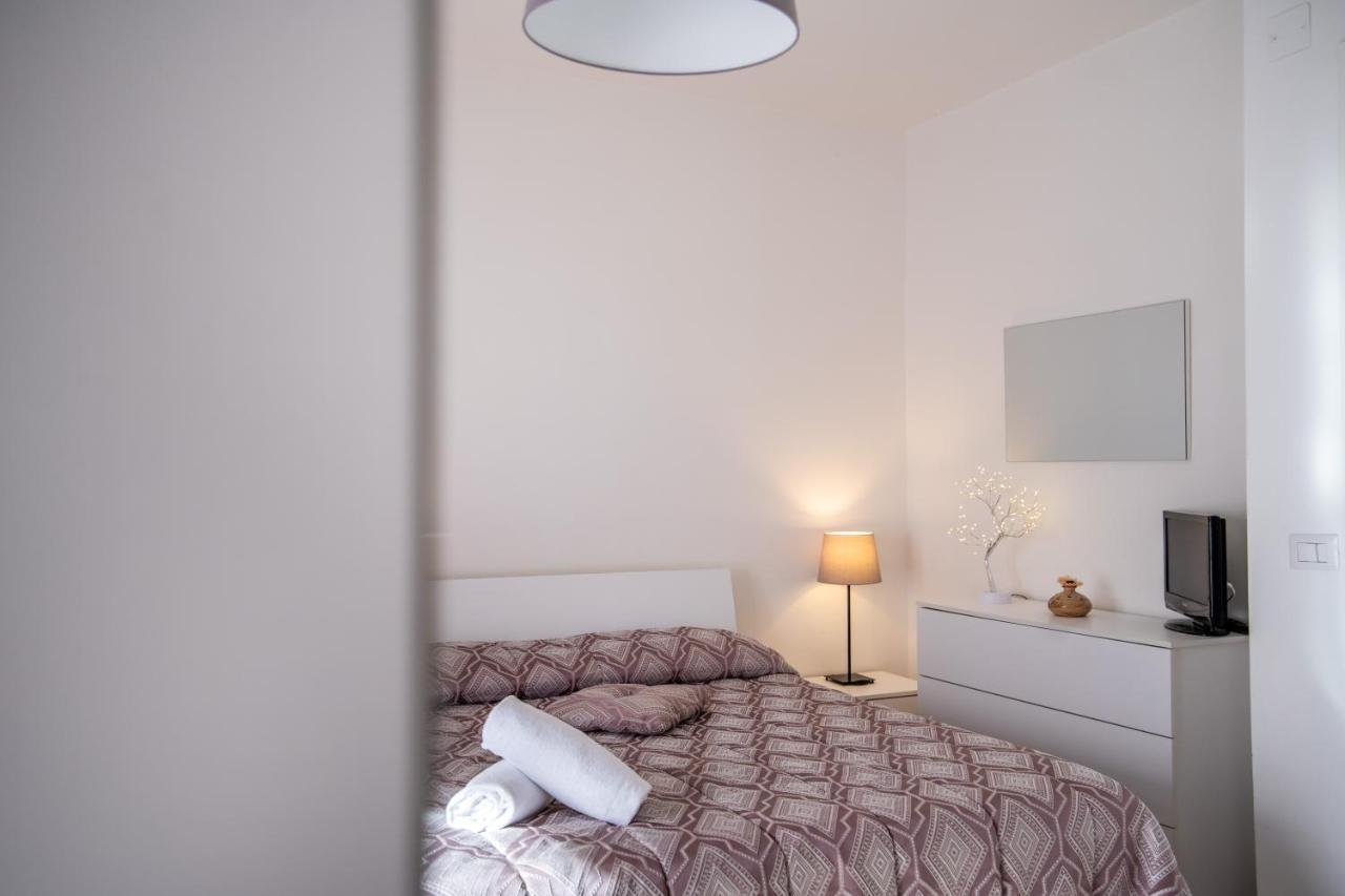 B&B A Casa Di Amici Caserta Buitenkant foto