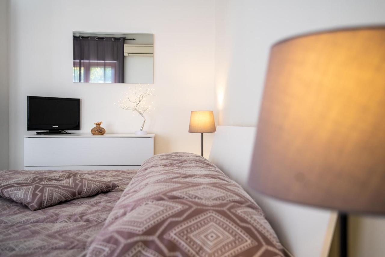 B&B A Casa Di Amici Caserta Buitenkant foto