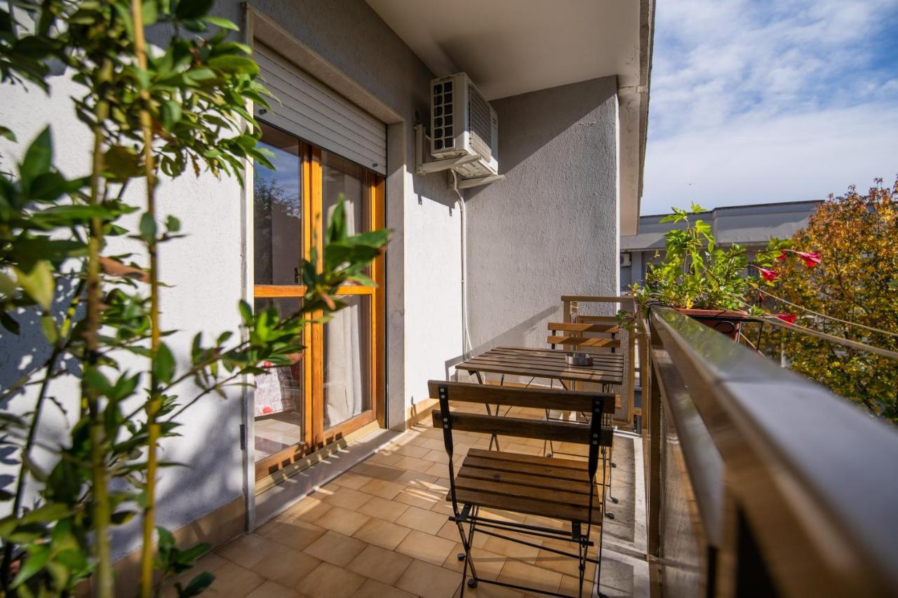 B&B A Casa Di Amici Caserta Buitenkant foto