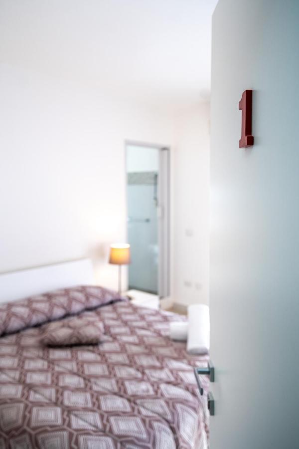 B&B A Casa Di Amici Caserta Buitenkant foto